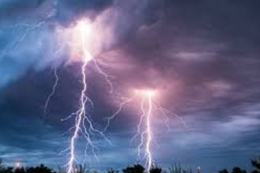 Women death for thunderstorm in Bankura