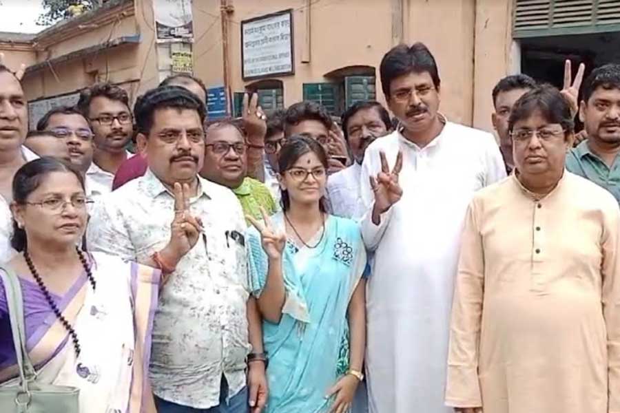 Bagda Bypoll: TMC candidate Madhuparna Thakur submits nomination