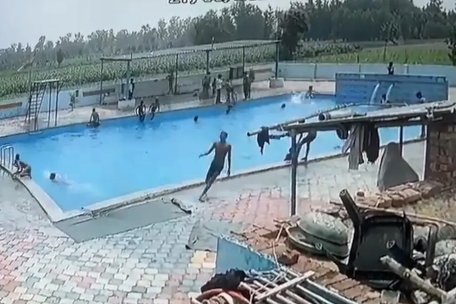 15 Year Old Boy Dies After Stepping Out Of Swimming Pool In Uttar Pradesh