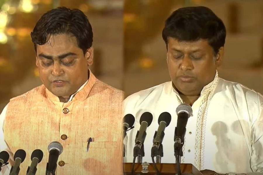Sukanta Majumdar and Shantanu Thakur take oath as MoS in Modi 3.0 Cabinet