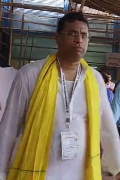 Saumitra-Khan