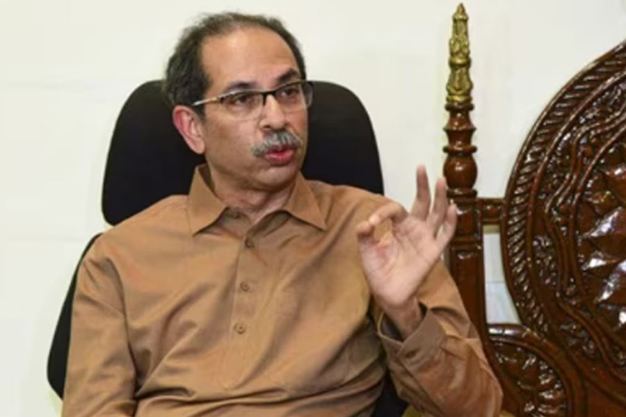 Sanjay Raut hints at Uddhav Sena's solo fight in Mumbai civic polls