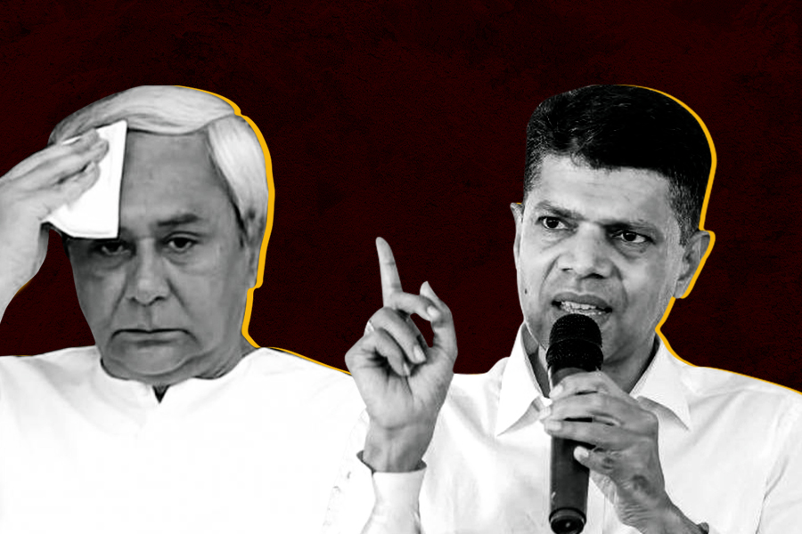 VK Pandian quits active politics after BJD loses Odisha