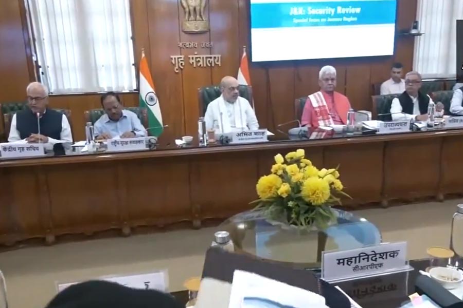 Amit Shah ended first round meeting on Kashmir security