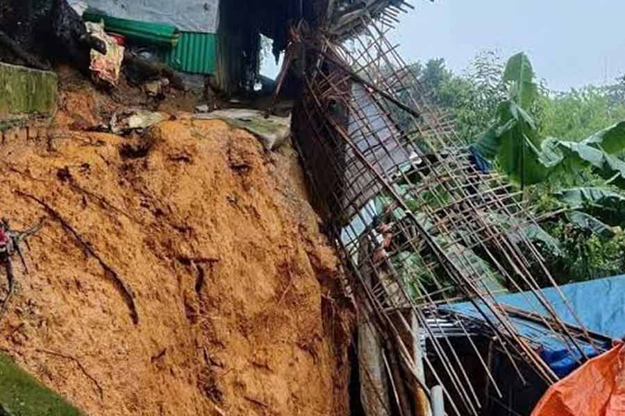 9 dead in Rohingya camp for landslide in Bangladesh