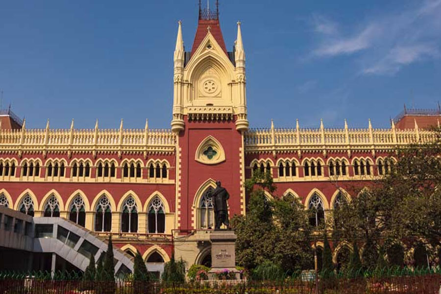 Madrasa Teachers will sit on Dharna from 1 may, Calcutta HC permits