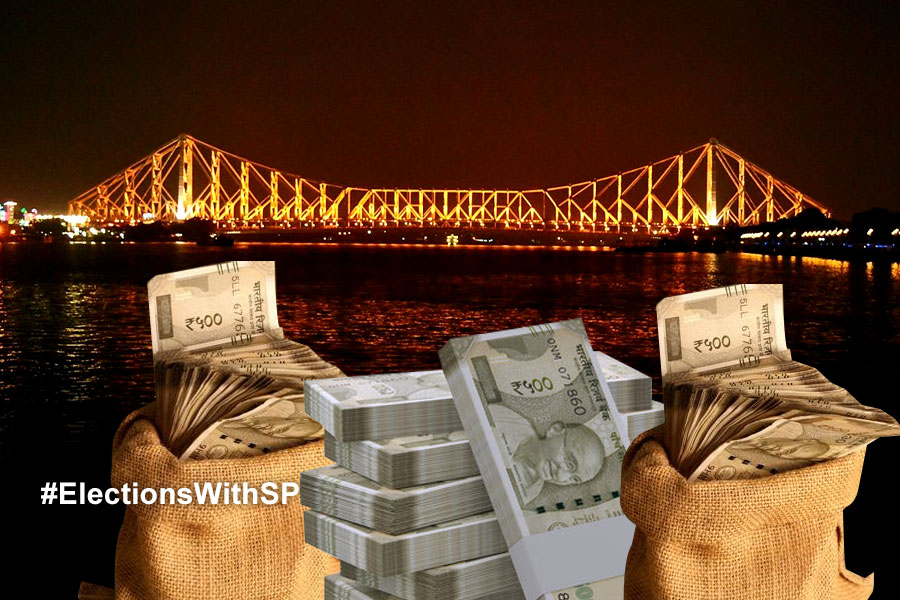 Lok Sabha Election 2024: Huge amout of money recovered from Howrah Bridge at night just before election day