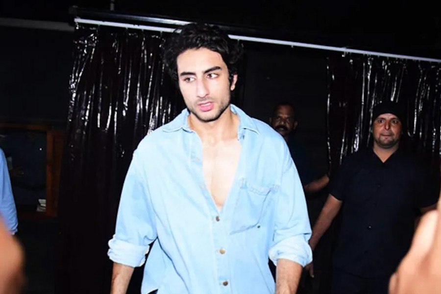 Ibrahim Ali Khan's video viral from Tania Shroff's House Party