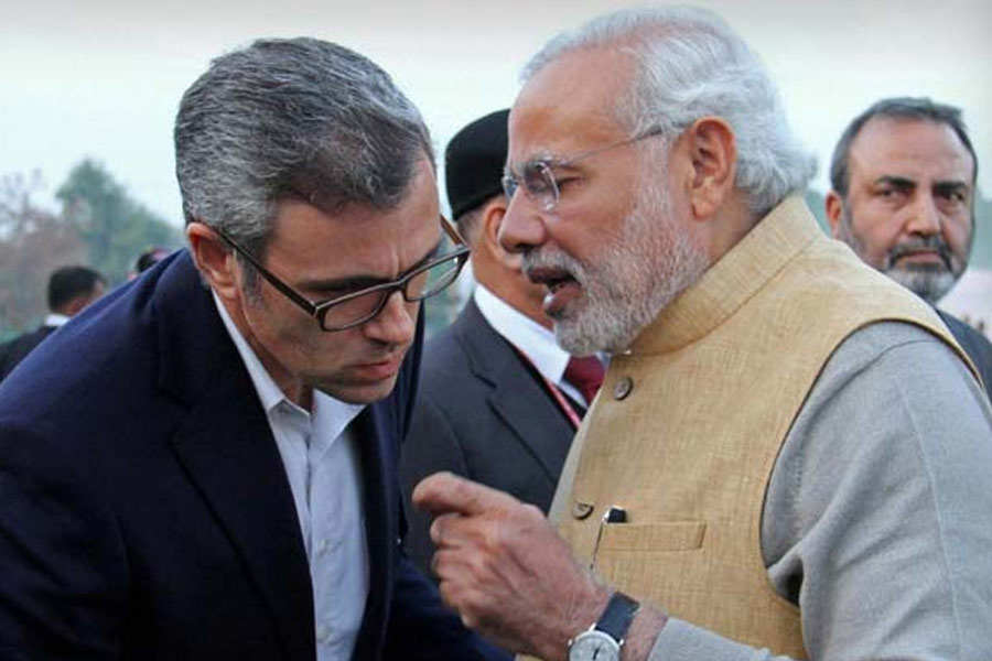 Omar Abdullah criticizes Narendra Modi for not winning 300 seats