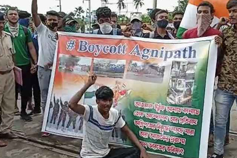 Doubts, opacity created around the Agniveer project