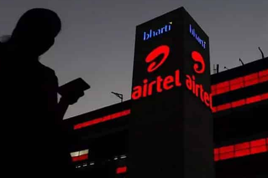 Airtel signs deal with Elon Musk's SpaceX to bring Starlink internet to India