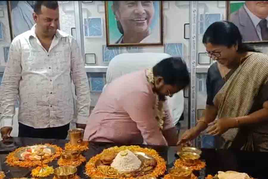 Controversy in Pre marriage ceremony in Bardhaman, SDO wants answer from BDO