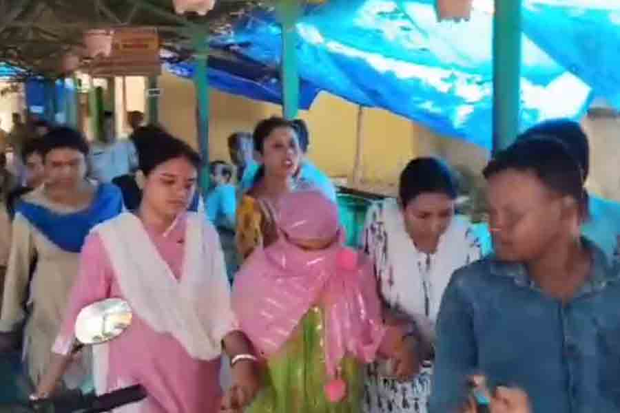 Bolpur Family Murder: Daughter in law arrested