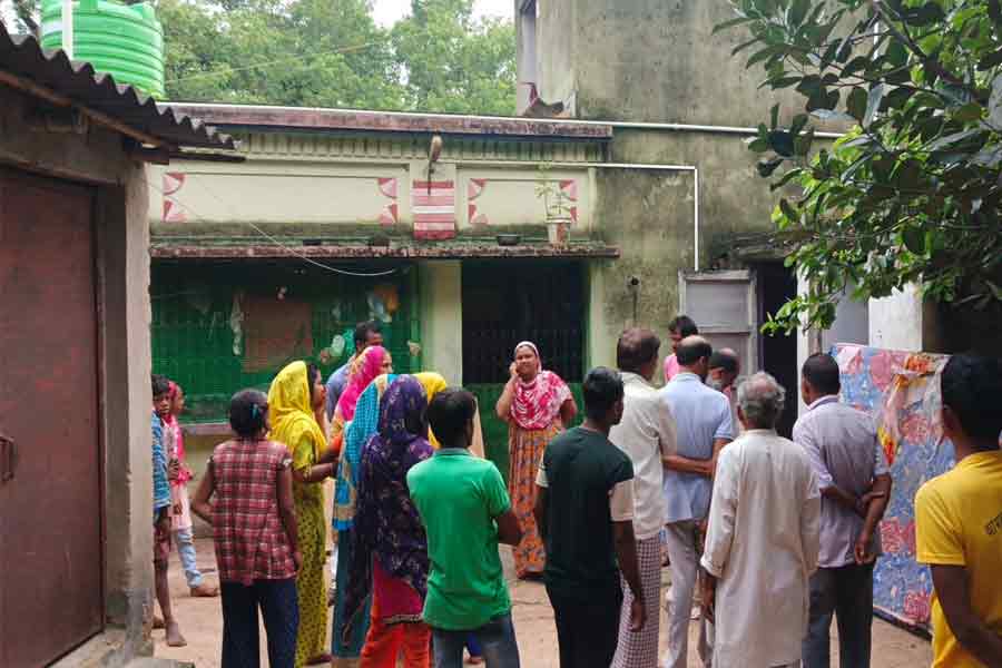 Bolpur Incident: 2 people burn to death on thursday, investigation underway