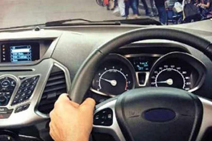 4 arrested for selling cars taken from zoomcar app