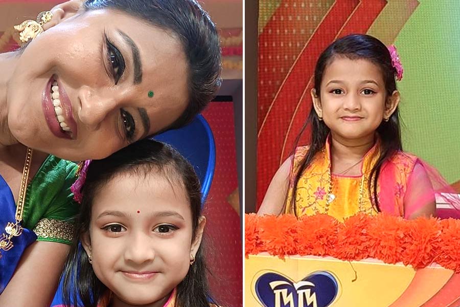 See this fun video 'Didi No 1' of Rachna Banerjee and Anumegha Kahali