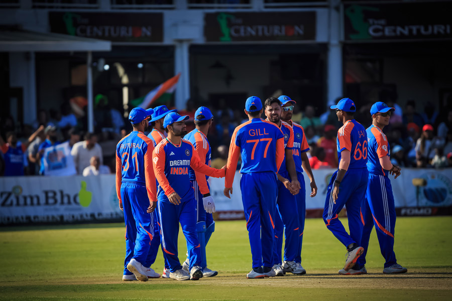 Vikram Rathour believes Shubhman Gill can be India's future captaincy prospect