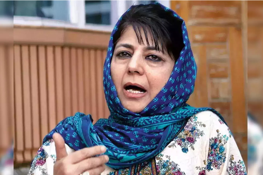 Mehbooba Mufti blames J&K DG for terror attacks