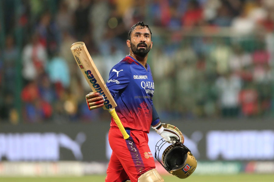 Former India wicket-keeper Dinesh Karthik has come out of retirement to join the Paarl Royals