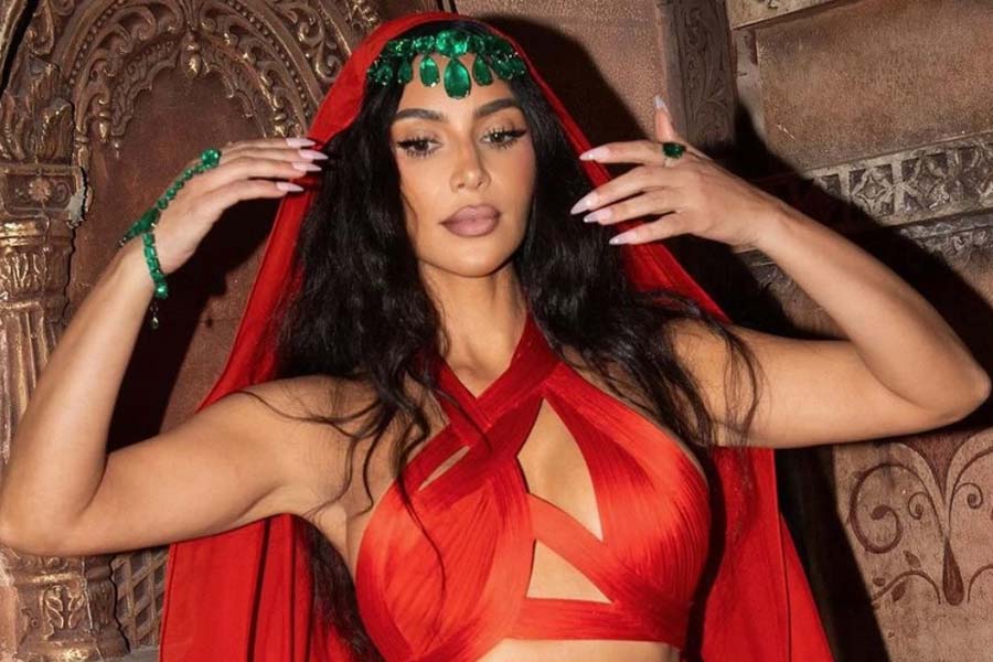 Kim Kardashian gets slammed for using Ganesha Idol as a 'prop' in new photos