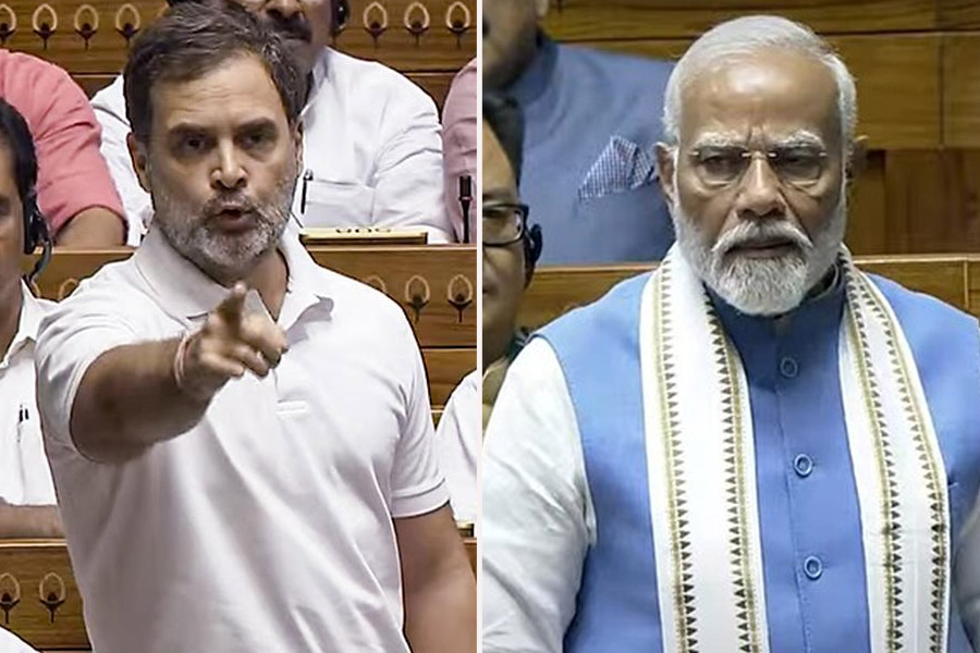 Rahul Gandhi speaks on 5 soldiers martyred in Kashmir