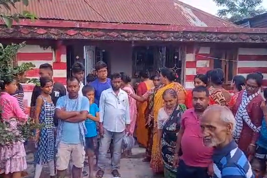 Jalpaiguri Incident: Woman killed herself after fleeing with boyfriend and abused by neighbours