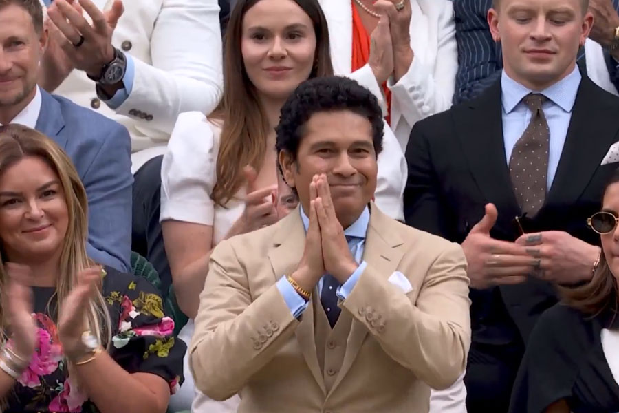 Wimbledon court welcomes Sachin Tendulkar in a special way