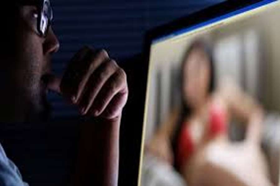 Rajarhat man arrested for blackmailing Bangladesh woman with intimate photo