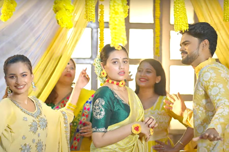 Actress Swastika Dutta's wedding look in this new video
