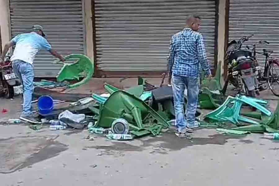 TMC allegedly involved in Inner clash in Panihati