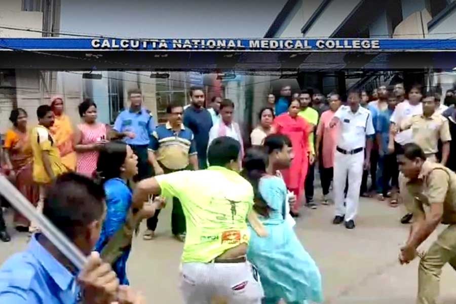 Calcutta National Medical College authority forms 5 member team to investigate the incident