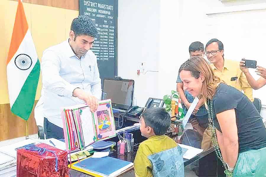 Midnapore child is adopted by Spanish woman