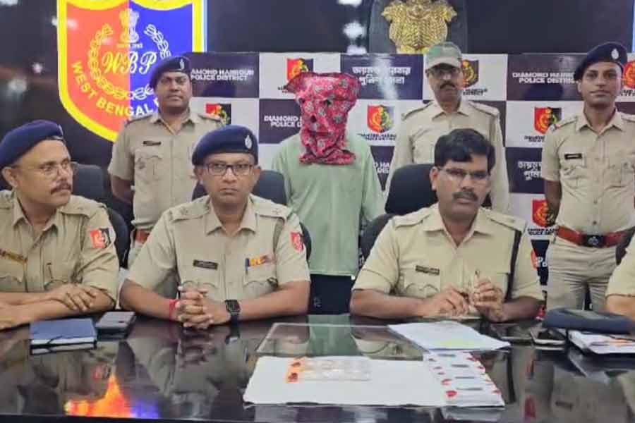 Gold worth 22 lakhs recovered from Maharashtra