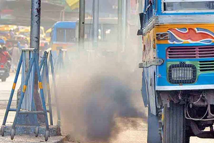 Lalbazar use AI to control air pollution at traffic signal