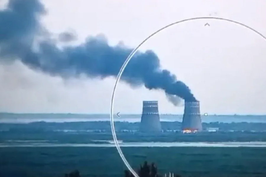 Ukraine and Russia blame over fire at Zaporizhzhia nuclear plant
