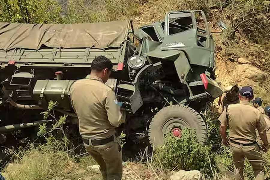 3 Soldiers Killed, 4 Injured As Truck Fell Into Gorge In Arunachal