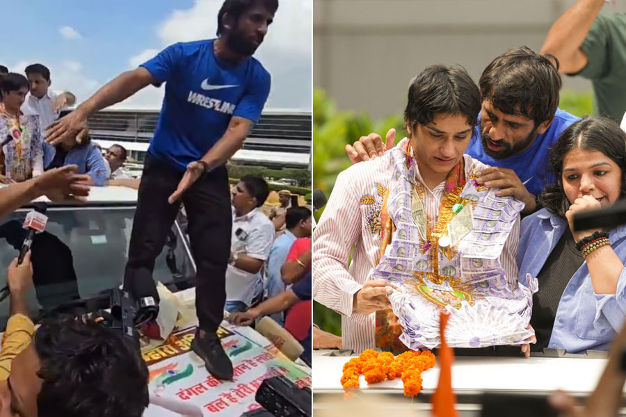 Bajrang Punia faces backlash after welcoming Vinesh Phogat due to standing on Indian Flag