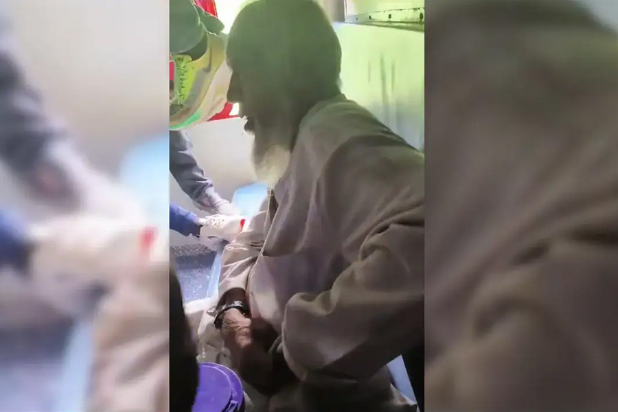 Maharashtra Muslim Man Beaten Inside Train On Suspicion Of Carrying Beef