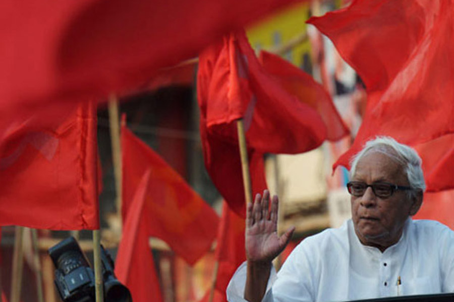 Left front Supporters Mourne the death of the last icon Buddhadeb Bhattacharjee | Sangbad Pratidin