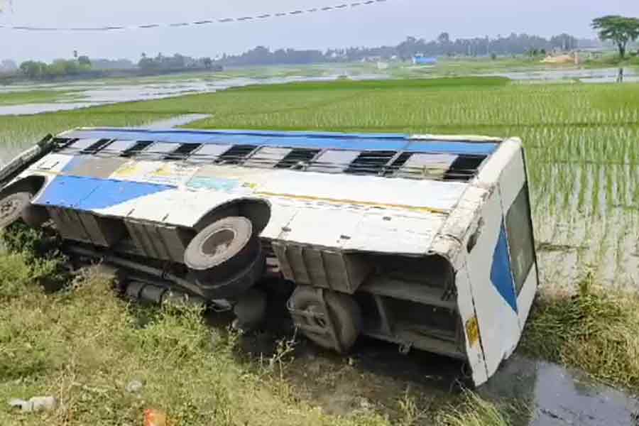Accident in Hooghly, 12 people injured