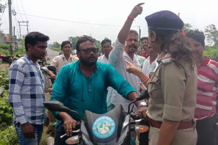 Goghat TMC leader allegedly hackled a woman police officer