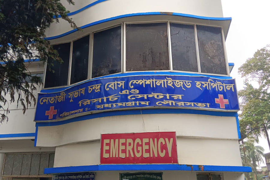 Staffs of Madhyamgram Hospital remember the doctor's dedication during COVID-19 period, killed in RG Kar Medical College on duty