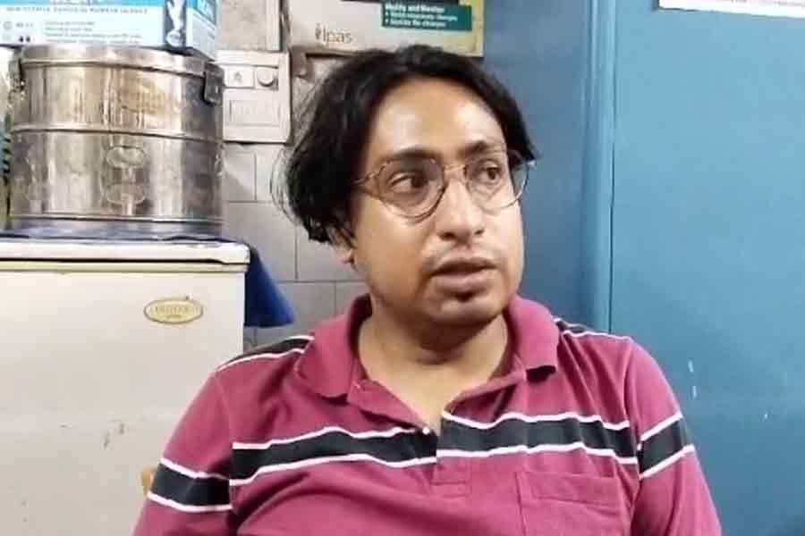 A doctor allegedly beaten up by BDO in Malda