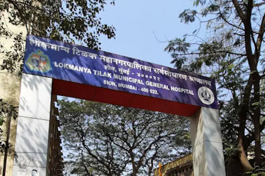 Mumbai: woman resident doctor was allegedly assaulted by a patient and his attendants