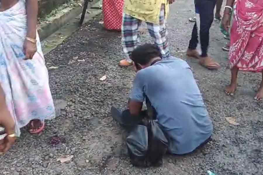 Panihati: A BJP leader allegedly beaten up by mob
