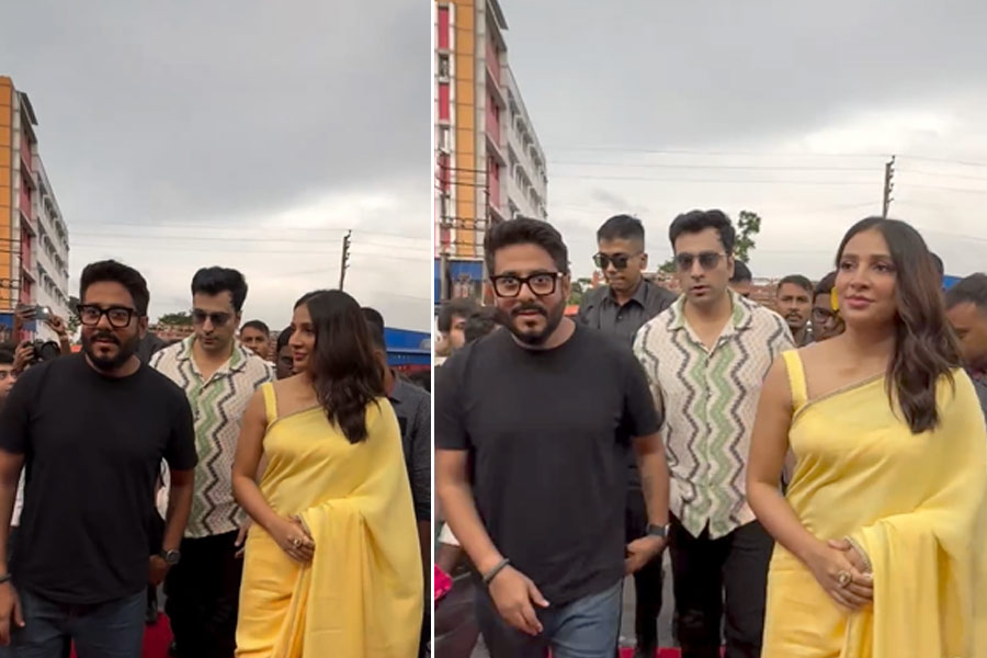 Raj Chakraborty, Subhashree Ganguly and Abir Chatterjee at Biriyani shop of D Bapi