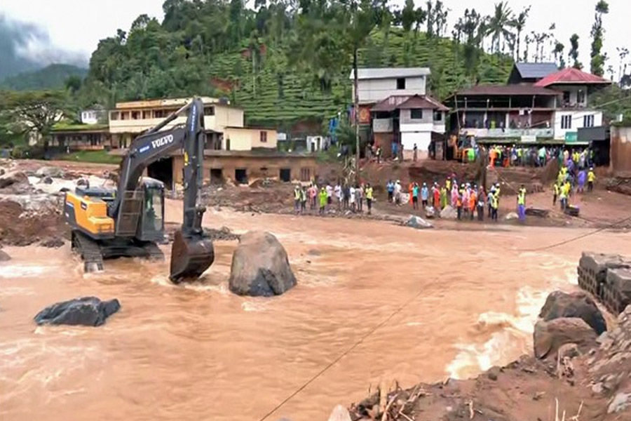 Wayanad Landslides: Toll rises to 276, over 200 still missing