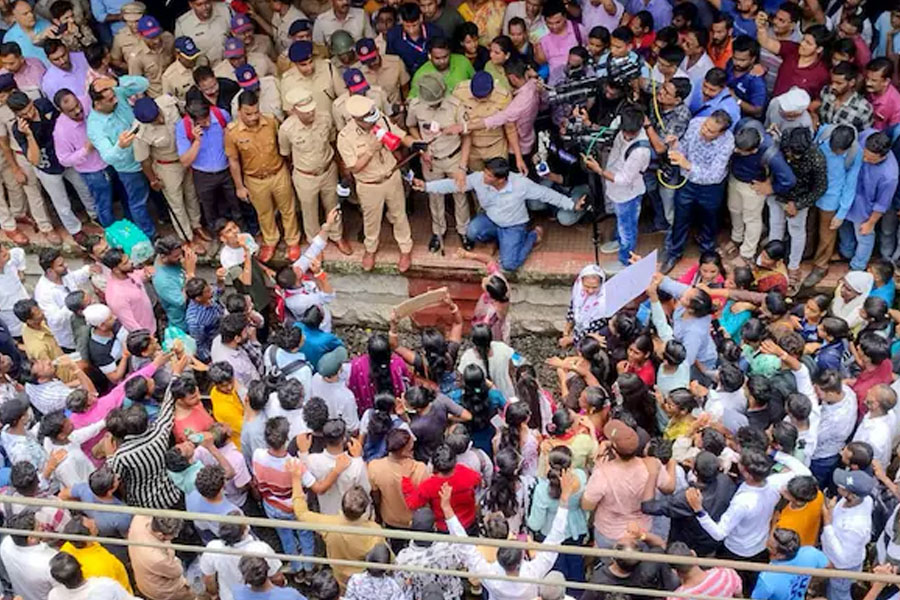Bombay High court slams police on harassment of kids in school