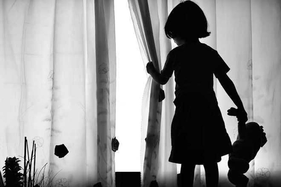 Uncle and Aunt allegedly tortured 5 yrs old girl in Sonarpur