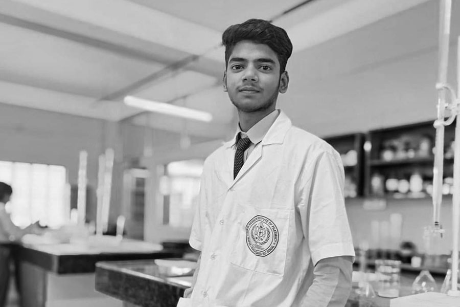 Student found dead in Jangipur pharmacy hostel